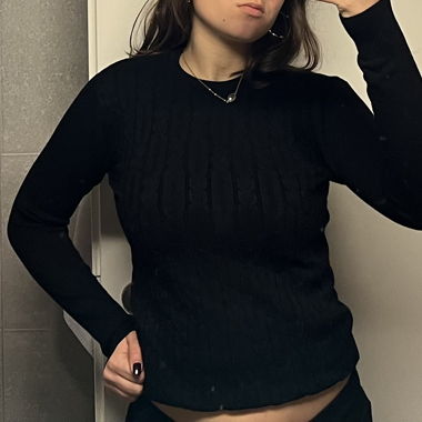 Pull noir