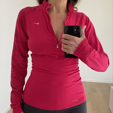 NIKE DRI FIT TOP