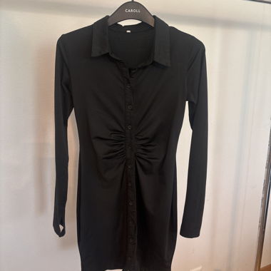 Black fitted long-sleeve blouse dress