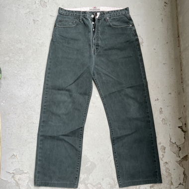 Levi’s Jeans in Dunkelgrün W36 L32