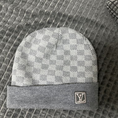 Beanie grigia di design con motivo a quadri