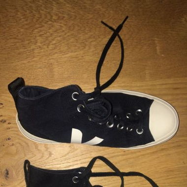 Veja Sneakers