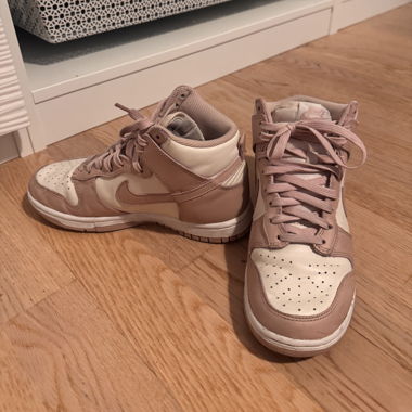 Nike Dunk High - Pink Oxford