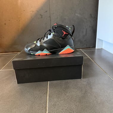 Jordan 7 Beach size 6Y