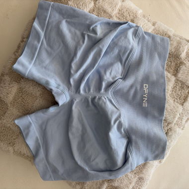 Short de sport DFYNE (rare colour ICE BLUE)