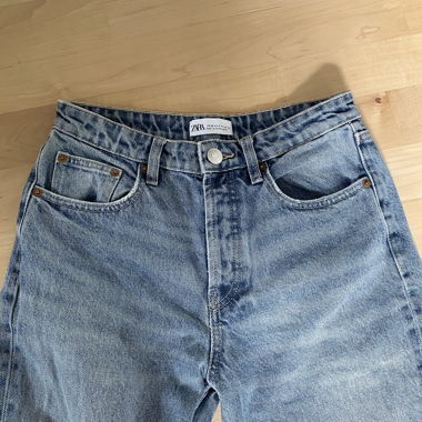 Zara Jeans