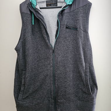 Gilet senza maniche con cappuccio URBDIST grigio