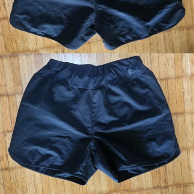 Short sportivi neri