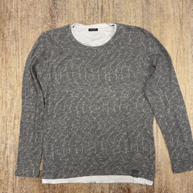 Grey long-sleeve sweater