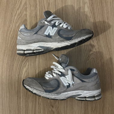 New Balance 2002 R