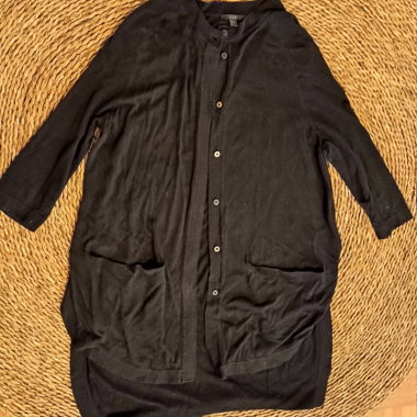 Cardigan lungo nero minimalista COS