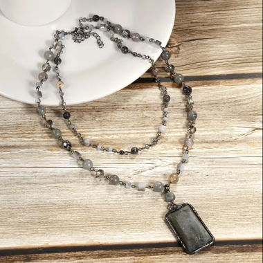 vintage beautiful gray stone necklace