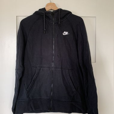 Giacca con cappuccio Nike nera