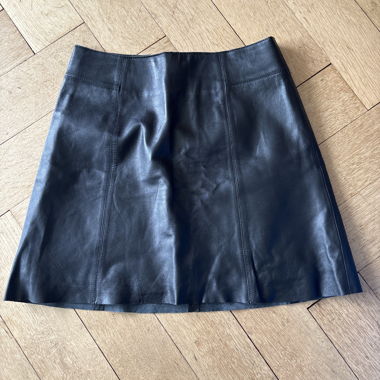Jupe noire en cuir