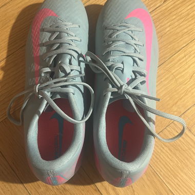 Nike Mercurials Peu portées, taille 37