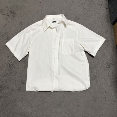 White boxy button-up short sleeve shirt 