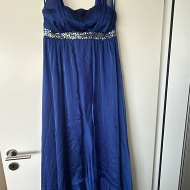 Blue evening dress with sequins