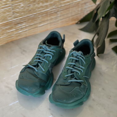 Sneaker grün
