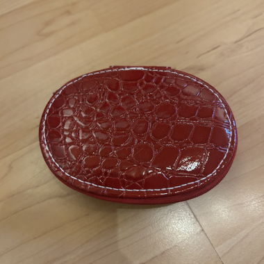 Étui à manucure rouge