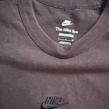 T-shirt Nike marrone