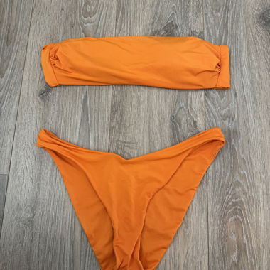 Orangefarbenes Bikini-Set (2-teilig)