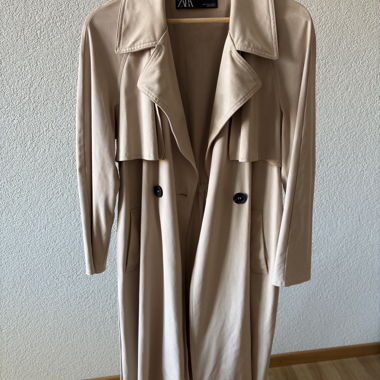 Beige Zara Trenchcoat