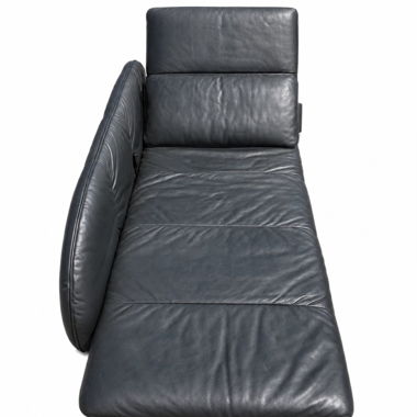 Chaise longue in pelle nera