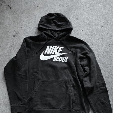 Nike Seoul vintage hoodies / size L