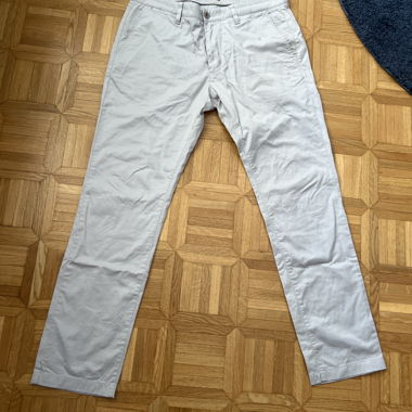 Pantaloni chino grigio chiaro