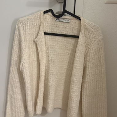 Zara Beige Knit Cardigan