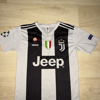 Juventus-Heimtrikot Grösse M