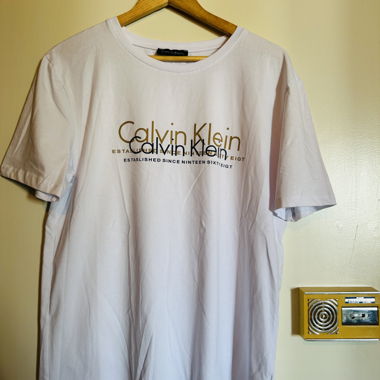 White Calvin Klein T-shirt