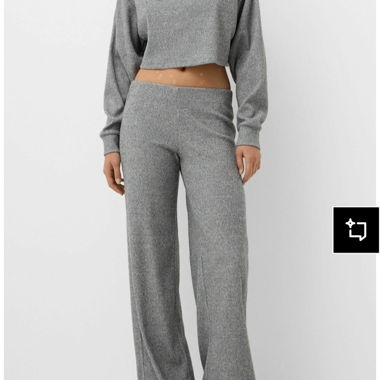 Completo pantalone e maglione