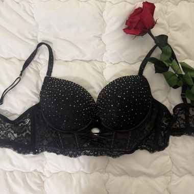Schwarzer, sexy Pailletten-BH