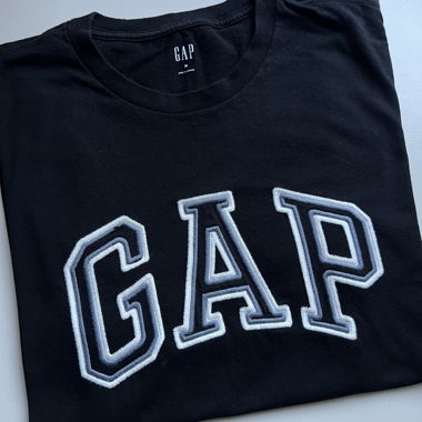 GAP T-Shirt