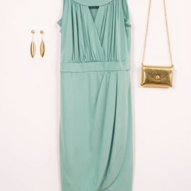Robe drapée vert menthe sans manches