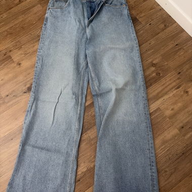 Weite Jeanshose hellblau
