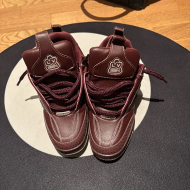 Skate Lv rossi