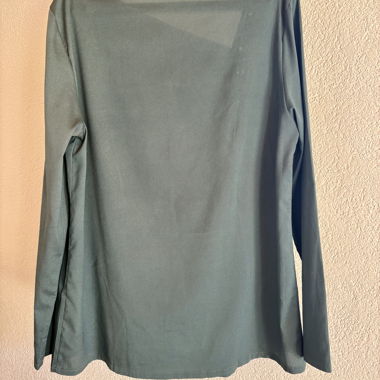 Green long-sleeve blouse