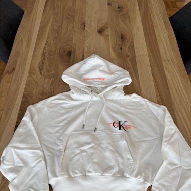 Pull Calvin Klein taille xs 