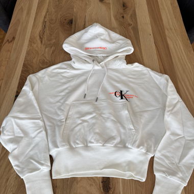 Pull Calvin Klein taille XS