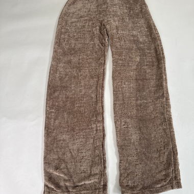Braune Samthose mit weitem Bein
