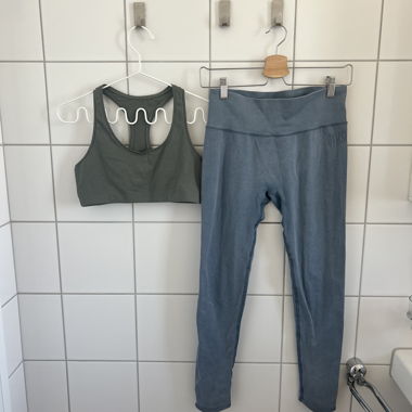 Gymshark Sportset mit Leggings und Brs