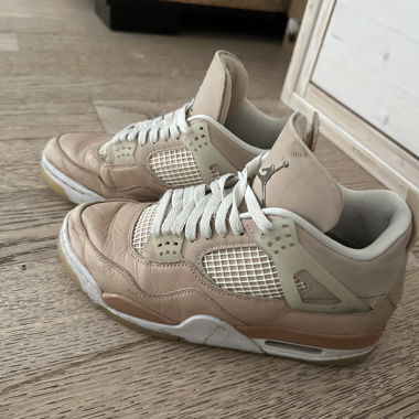 Jordan 4 autentiche (prezzo d'acquisto: 390 Fr)