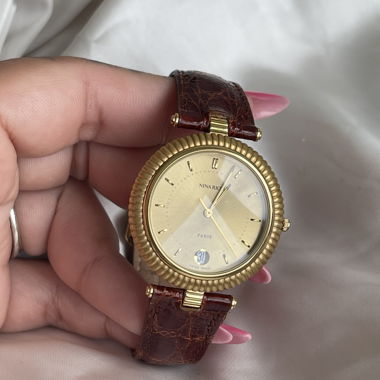 Montre Nina ricci 