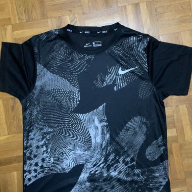 T-shirt da running Nike