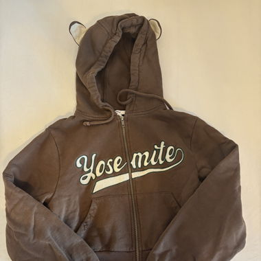 Vintage Subdued Zipper