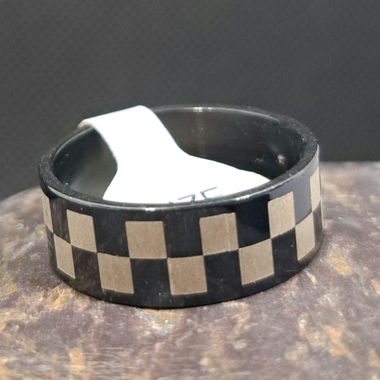 Edelstahl Ring schwarz mit Schachbrettmuster Gr.56