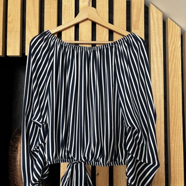 Gestreifte Off-Shoulder Crop-Bluse