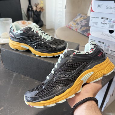 Saucony ProGrid Omni 9 City Pack Tokyo